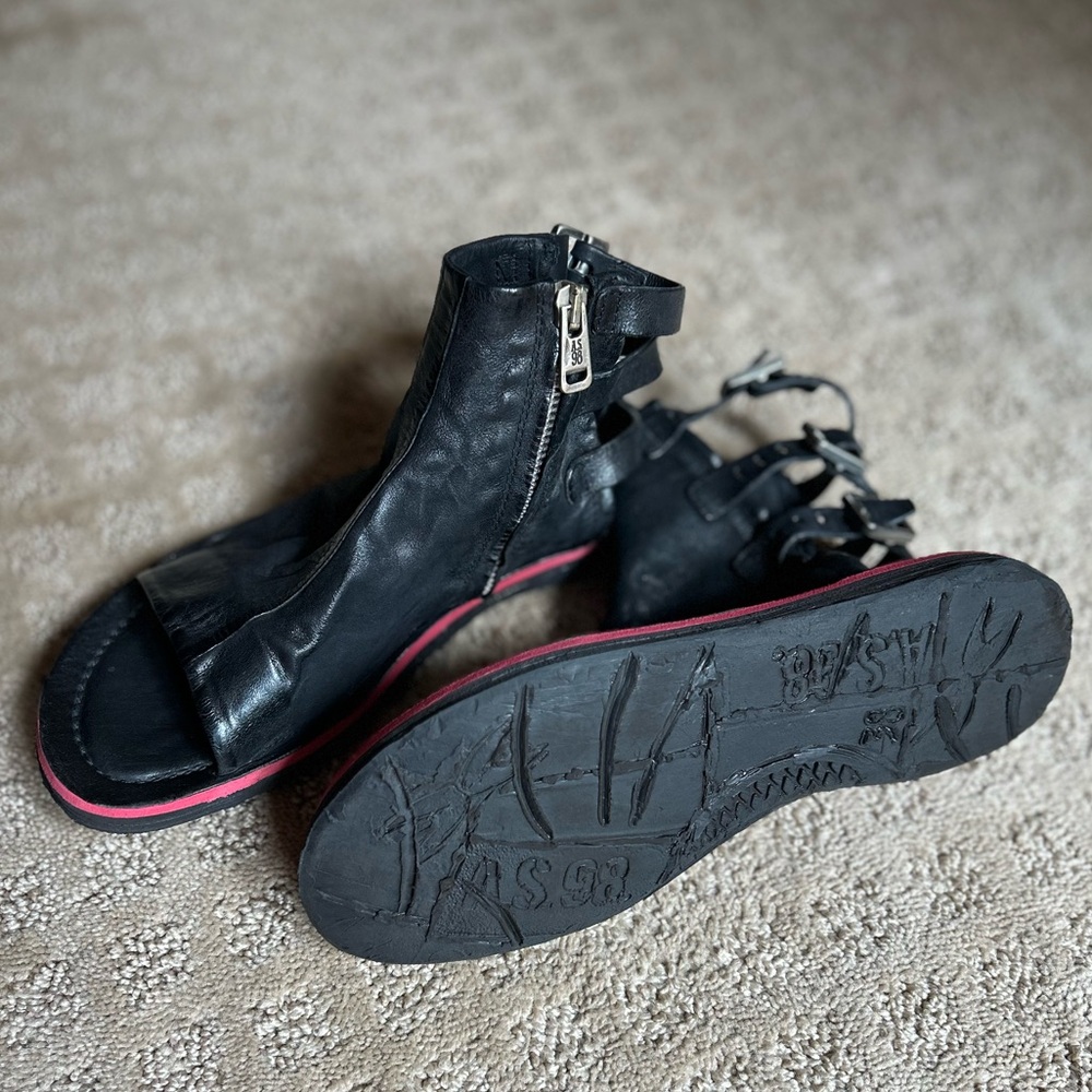 COPY - A.S. 98 Brighton black leather sandal with red stripe